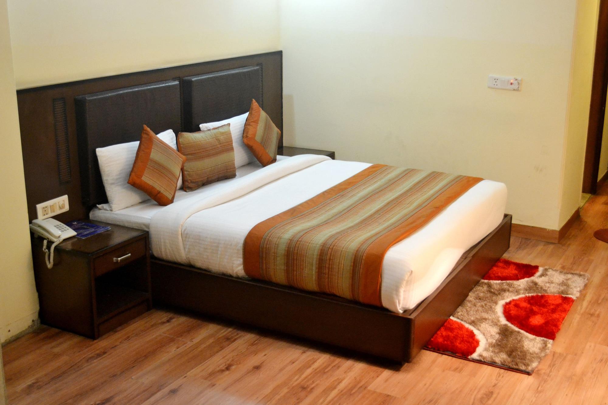 Hotel Smart Plaza Delhi Airport New Delhi Bagian luar foto