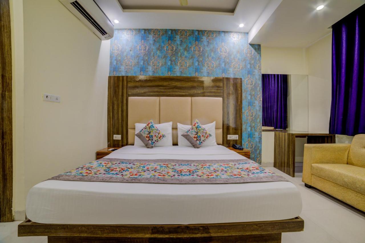 Hotel Smart Plaza Delhi Airport New Delhi Bagian luar foto