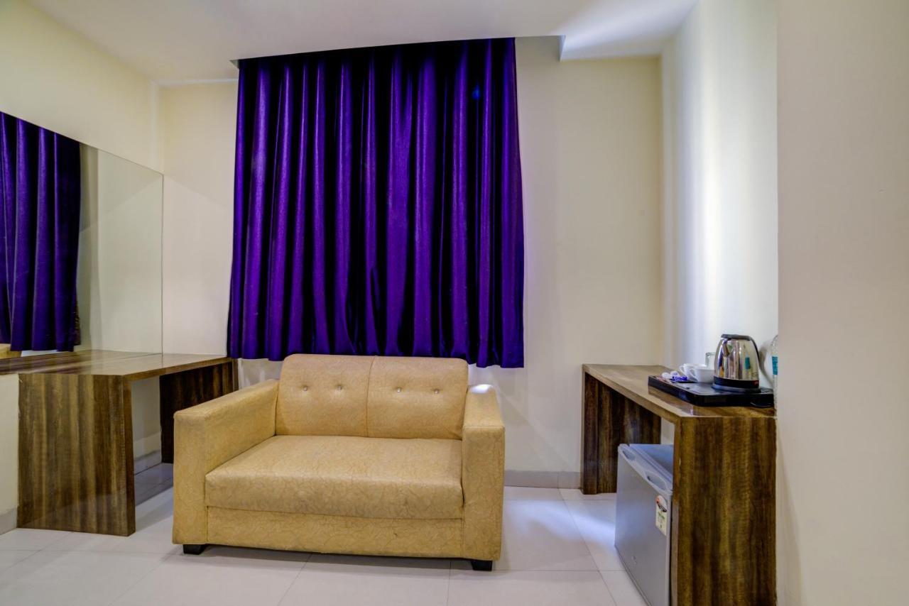 Hotel Smart Plaza Delhi Airport New Delhi Bagian luar foto