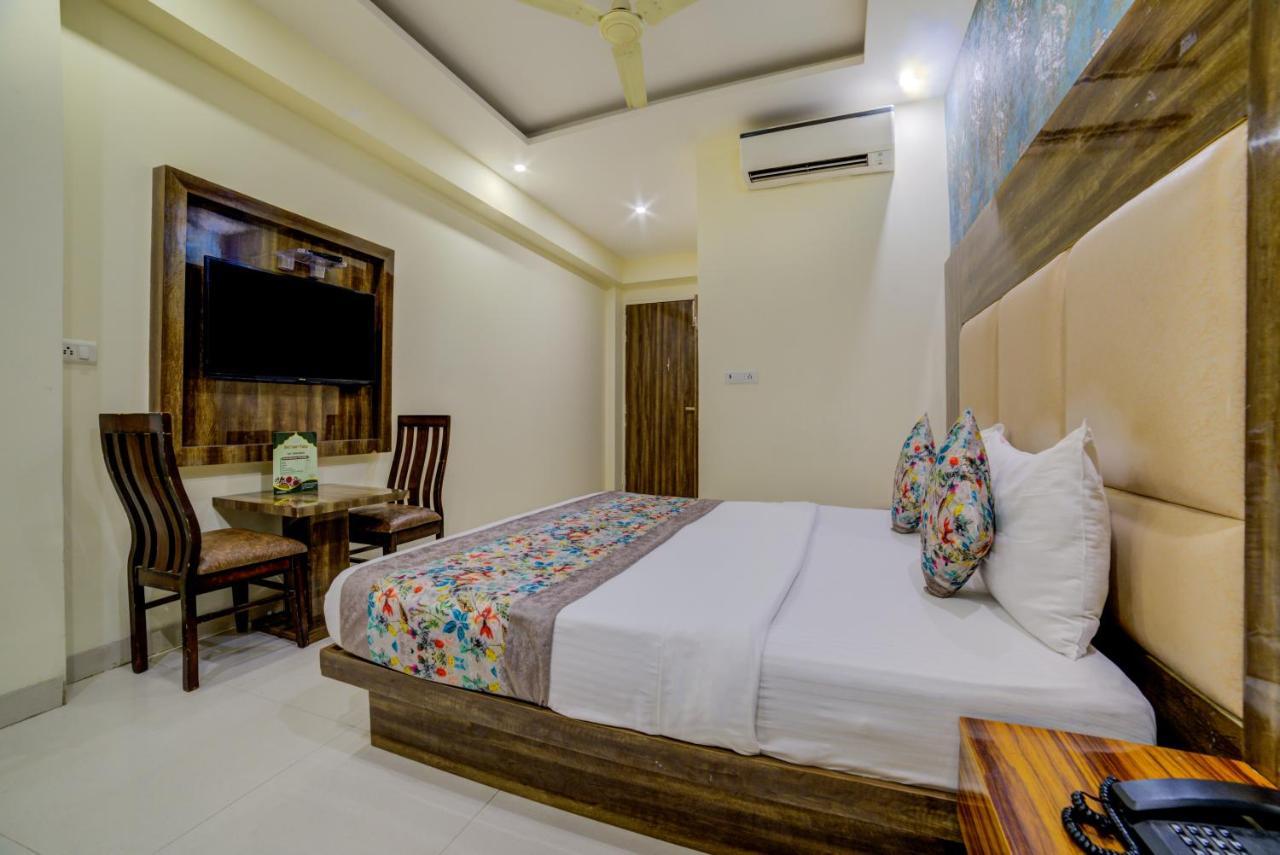 Hotel Smart Plaza Delhi Airport New Delhi Bagian luar foto