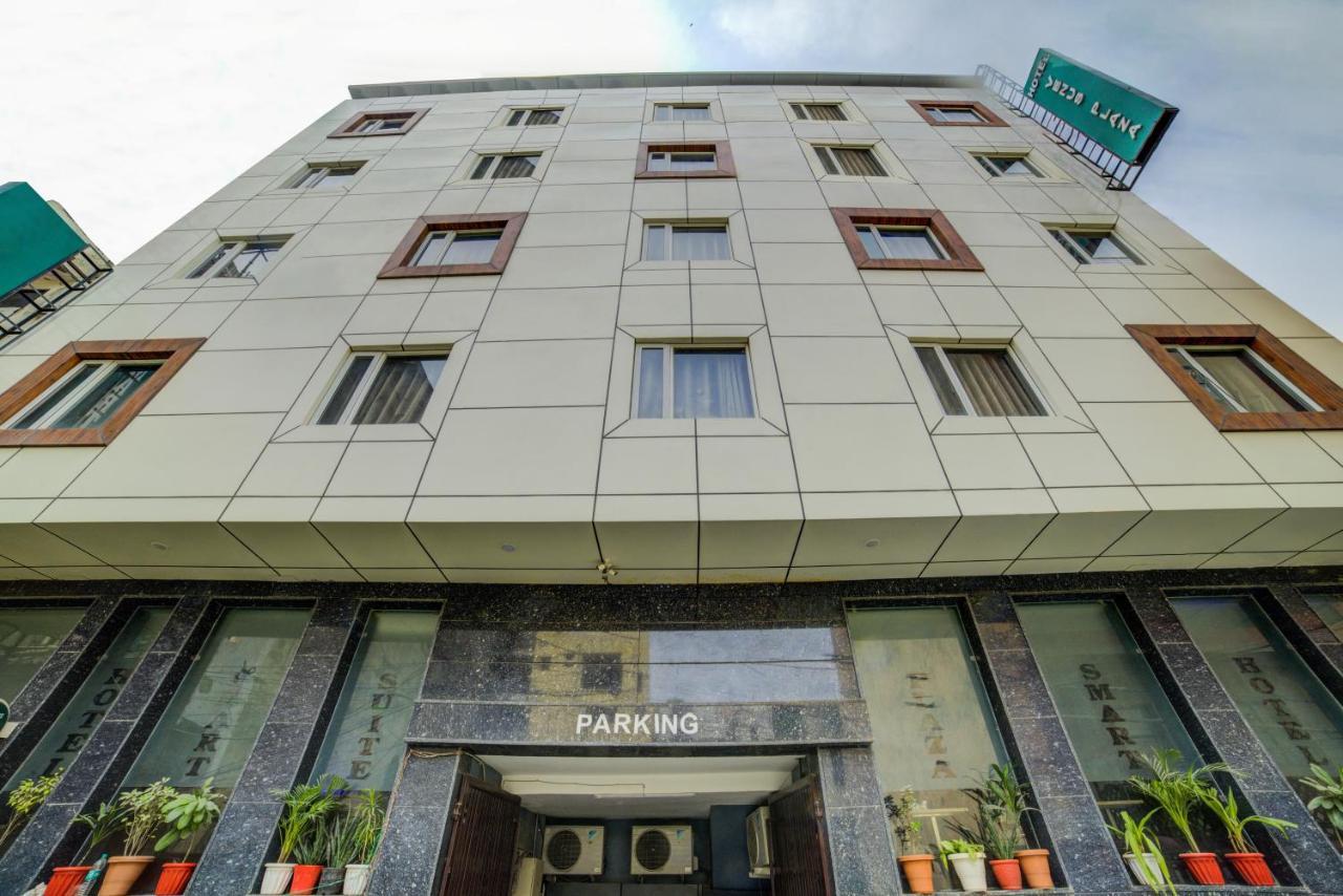 Hotel Smart Plaza Delhi Airport New Delhi Bagian luar foto